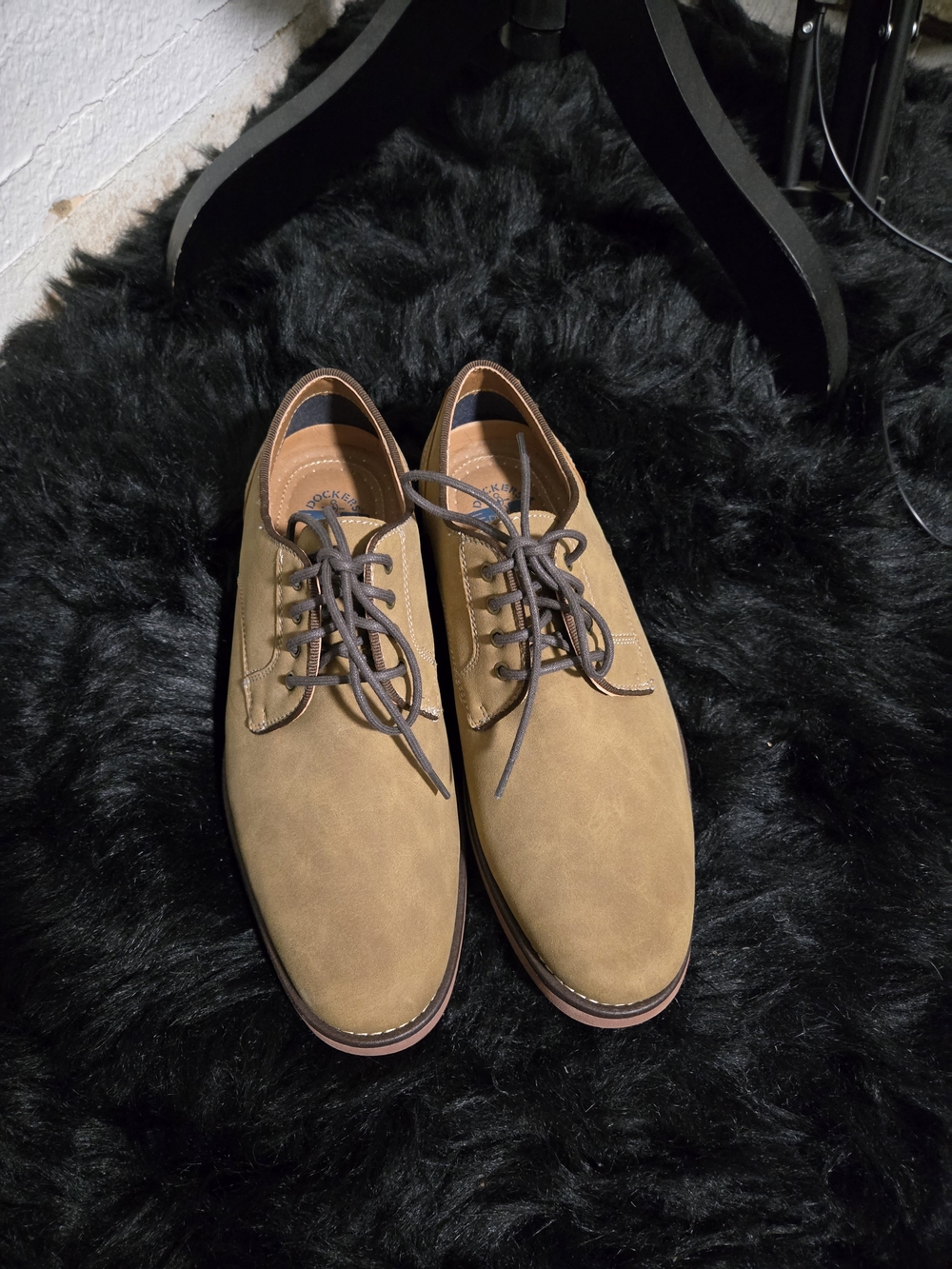 Dockers Men's Tan Oxfords with Brown Laces